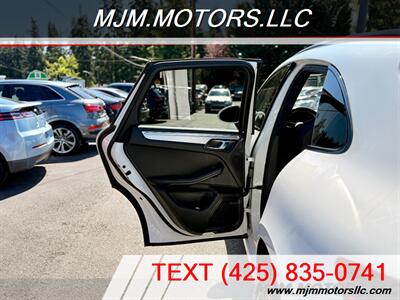 2016 Porsche Macan TURBO   - Photo 23 - Lynnwood, WA 98036