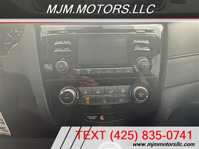 2017 Nissan Rogue S - Photo 16 - Lynnwood, WA 98036