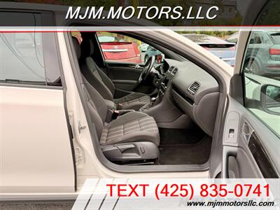 2011 Volkswagen GTI Base PZEV   - Photo 13 - Lynnwood, WA 98036