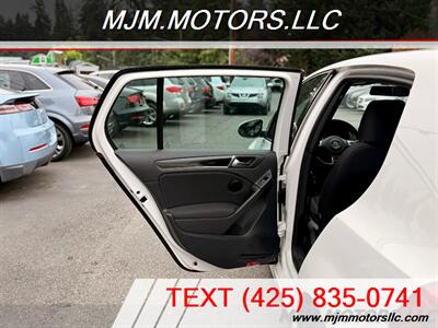 2011 Volkswagen GTI Base PZEV   - Photo 21 - Lynnwood, WA 98036