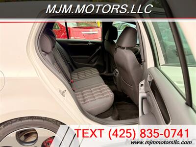 2011 Volkswagen GTI Base PZEV   - Photo 12 - Lynnwood, WA 98036