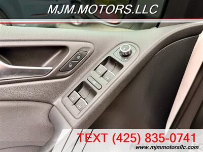 2011 Volkswagen GTI Base PZEV   - Photo 18 - Lynnwood, WA 98036
