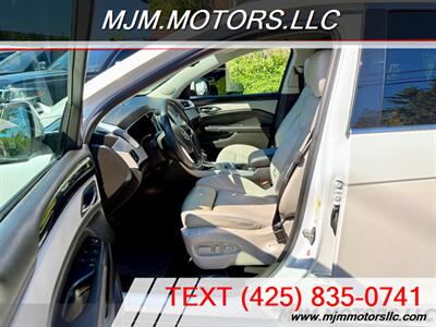 2013 Cadillac SRX LUXURY COLLECTION   - Photo 9 - Lynnwood, WA 98036