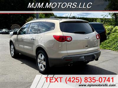 2010 Chevrolet Traverse LTZ   - Photo 3 - Lynnwood, WA 98036