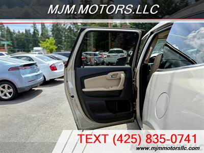 2010 Chevrolet Traverse LTZ   - Photo 25 - Lynnwood, WA 98036