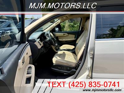 2010 Chevrolet Traverse LTZ   - Photo 9 - Lynnwood, WA 98036