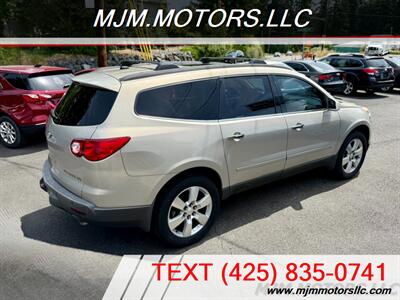 2010 Chevrolet Traverse LTZ   - Photo 5 - Lynnwood, WA 98036