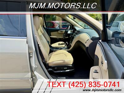 2010 Chevrolet Traverse LTZ   - Photo 14 - Lynnwood, WA 98036