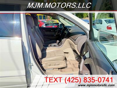 2014 GMC Acadia Denali   - Photo 14 - Lynnwood, WA 98036