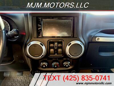 2012 Jeep Wrangler SAHARA   - Photo 18 - Lynnwood, WA 98036