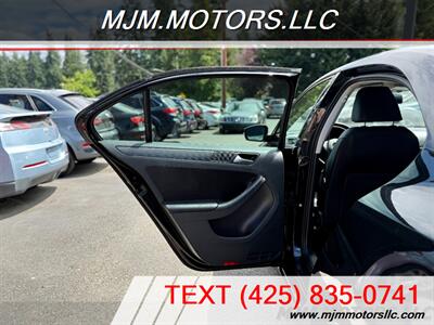 2012 Volkswagen Jetta SE PZEV   - Photo 22 - Lynnwood, WA 98036