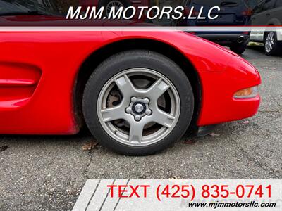 1997 Chevrolet Corvette   - Photo 23 - Lynnwood, WA 98036