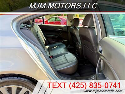 2011 Buick Regal CXL   - Photo 12 - Lynnwood, WA 98036