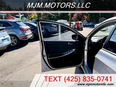 2013 Hyundai ACCENT SE   - Photo 19 - Lynnwood, WA 98036