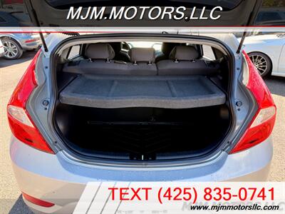2013 Hyundai ACCENT SE   - Photo 11 - Lynnwood, WA 98036