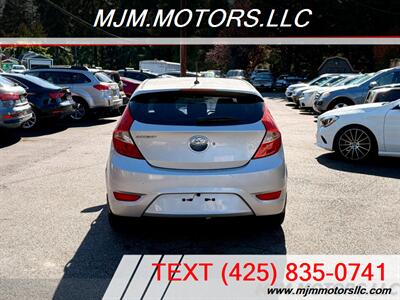 2013 Hyundai ACCENT SE   - Photo 4 - Lynnwood, WA 98036