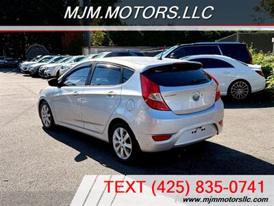 2013 Hyundai ACCENT SE   - Photo 3 - Lynnwood, WA 98036
