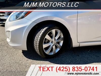 2013 Hyundai ACCENT SE   - Photo 23 - Lynnwood, WA 98036