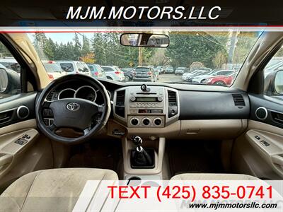 2006 Toyota Tacoma PRERUNNER V6   - Photo 12 - Lynnwood, WA 98036