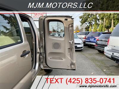 2006 Toyota Tacoma PRERUNNER V6   - Photo 16 - Lynnwood, WA 98036