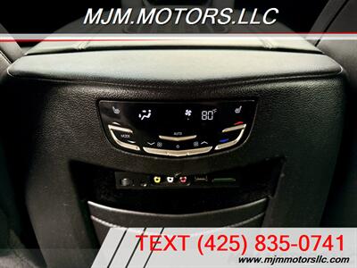 2016 Cadillac Escalade LUXURY COLLECTION   - Photo 25 - Lynnwood, WA 98036