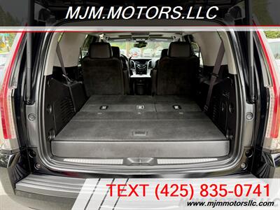 2016 Cadillac Escalade LUXURY COLLECTION   - Photo 13 - Lynnwood, WA 98036