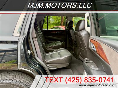 2016 Cadillac Escalade LUXURY COLLECTION   - Photo 14 - Lynnwood, WA 98036