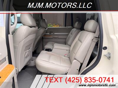 2008 Chrysler Aspen LIMITED   - Photo 11 - Lynnwood, WA 98036