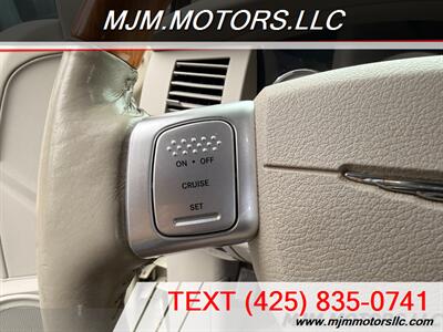 2008 Chrysler Aspen LIMITED   - Photo 18 - Lynnwood, WA 98036
