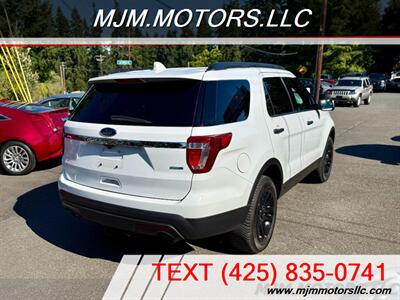 2017 Ford Explorer   - Photo 5 - Lynnwood, WA 98036