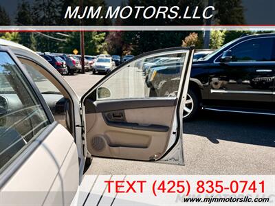 2006 Kia Spectra EX   - Photo 22 - Lynnwood, WA 98036