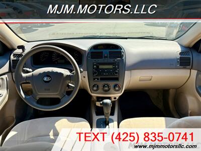 2006 Kia Spectra EX   - Photo 14 - Lynnwood, WA 98036