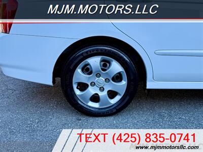 2006 Kia Spectra EX   - Photo 25 - Lynnwood, WA 98036