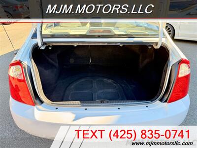 2006 Kia Spectra EX   - Photo 11 - Lynnwood, WA 98036