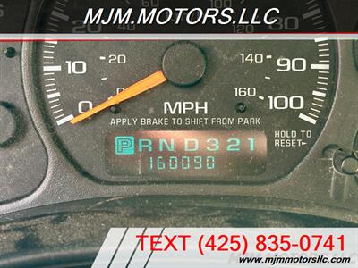 2002 Chevrolet Suburban 1500  LT - Photo 16 - Lynnwood, WA 98036