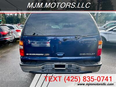 2002 Chevrolet Suburban 1500  LT - Photo 4 - Lynnwood, WA 98036