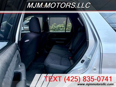 2005 Honda CR-V LX   - Photo 10 - Lynnwood, WA 98036