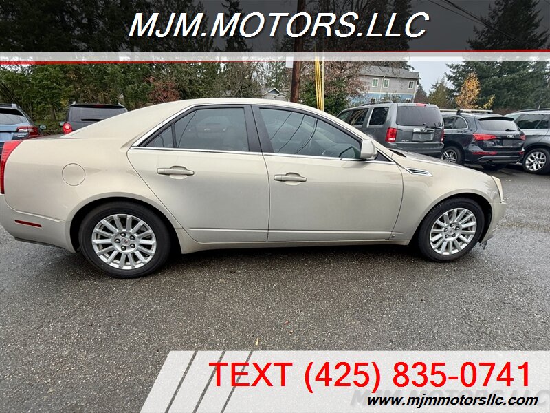 2008 Cadillac CTS Base photo 3