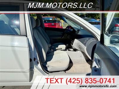 2006 Kia Spectra EX   - Photo 14 - Lynnwood, WA 98036