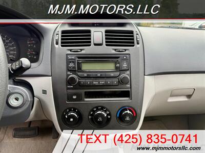 2006 Kia Spectra EX   - Photo 16 - Lynnwood, WA 98036