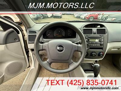 2006 Kia Spectra EX   - Photo 15 - Lynnwood, WA 98036