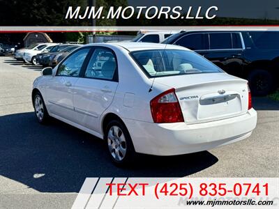 2006 Kia Spectra EX   - Photo 4 - Lynnwood, WA 98036