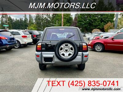 2000 Toyota RAV4   - Photo 4 - Lynnwood, WA 98036