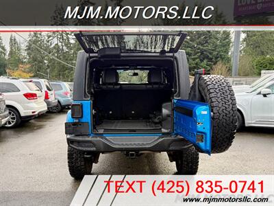 2014 Jeep Wrangler SAHARA   - Photo 11 - Lynnwood, WA 98036