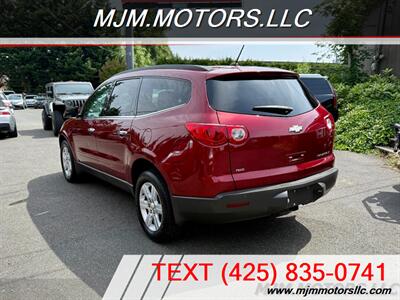 2011 Chevrolet Traverse LT   - Photo 3 - Lynnwood, WA 98036