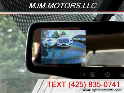 2011 Chevrolet Traverse LT   - Photo 19 - Lynnwood, WA 98036