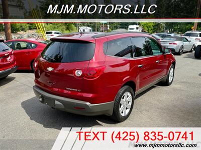 2011 Chevrolet Traverse LT   - Photo 5 - Lynnwood, WA 98036