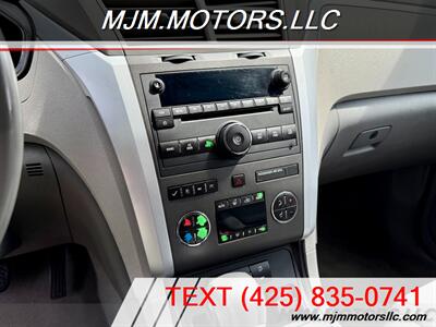2011 Chevrolet Traverse LT   - Photo 18 - Lynnwood, WA 98036