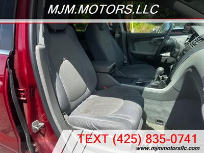 2011 Chevrolet Traverse LT   - Photo 16 - Lynnwood, WA 98036