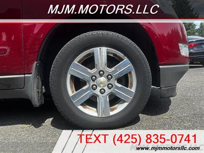 2011 Chevrolet Traverse LT   - Photo 32 - Lynnwood, WA 98036